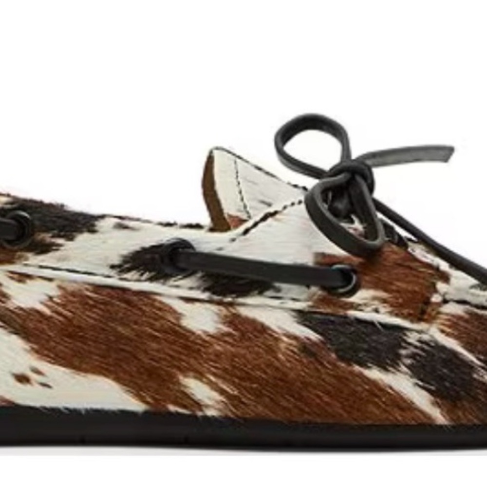 Women’s Cowhide Driving Moccasins in Brown & White - Picture 2 of 16